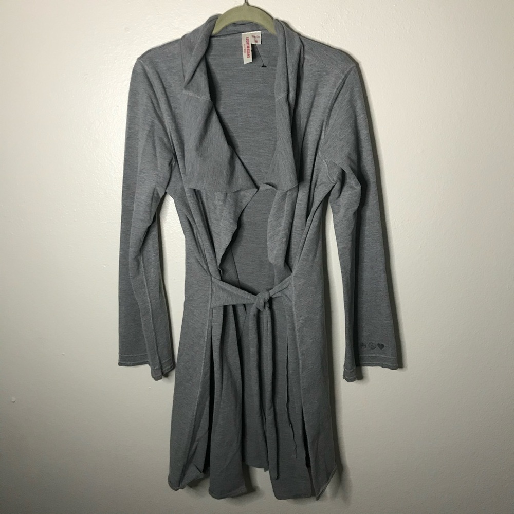 Lucky brand sleepwear gray ruffle night robe, tie waist,size M with pockets